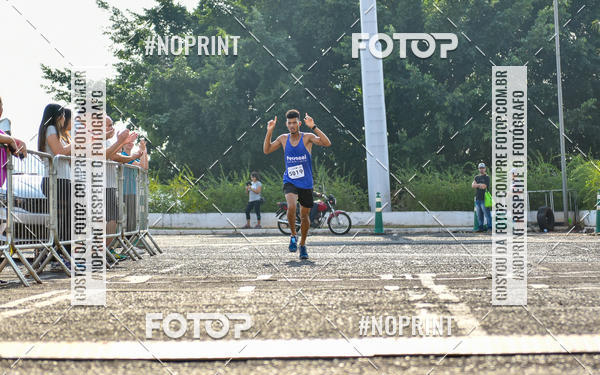 Achetez vos photos de l'vnement2 Corrida Shopping Jaragu sur Fotop