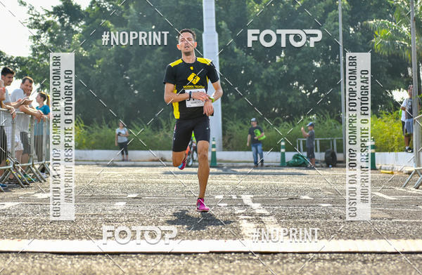 Achetez vos photos de l'vnement2 Corrida Shopping Jaragu sur Fotop