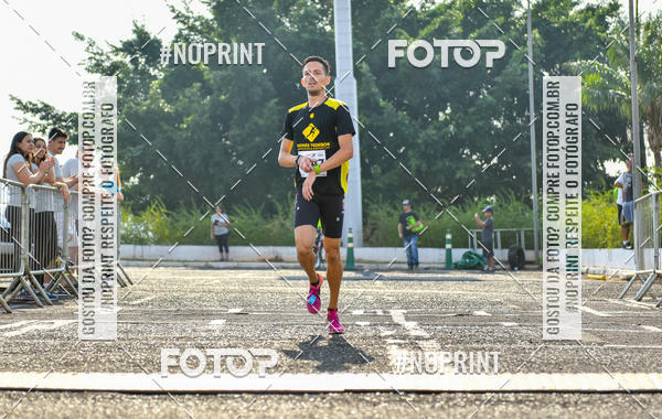 Achetez vos photos de l'vnement2 Corrida Shopping Jaragu sur Fotop