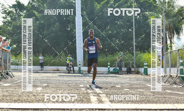 Achetez vos photos de l'vnement2 Corrida Shopping Jaragu sur Fotop