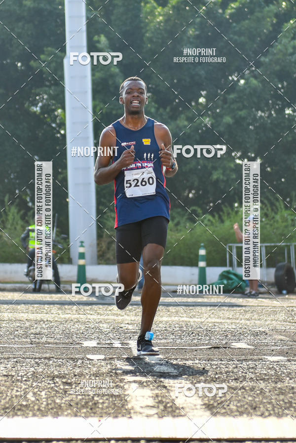 Achetez vos photos de l'vnement2 Corrida Shopping Jaragu sur Fotop