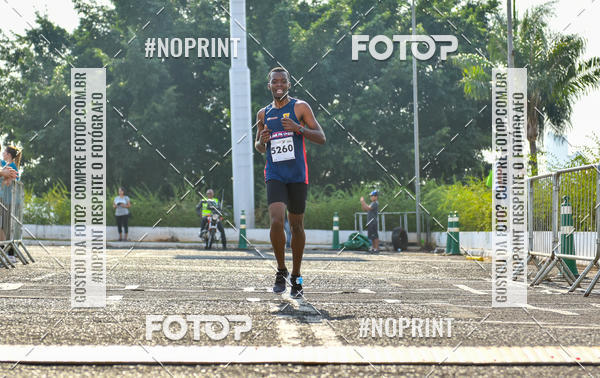 Achetez vos photos de l'vnement2 Corrida Shopping Jaragu sur Fotop