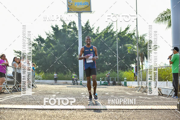 Achetez vos photos de l'vnement2 Corrida Shopping Jaragu sur Fotop