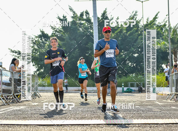 Achetez vos photos de l'vnement2 Corrida Shopping Jaragu sur Fotop