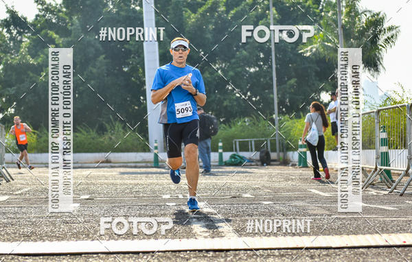 Achetez vos photos de l'vnement2 Corrida Shopping Jaragu sur Fotop