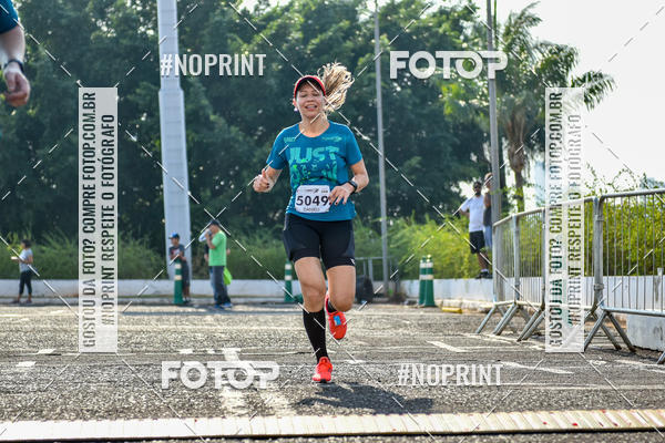 Achetez vos photos de l'vnement2 Corrida Shopping Jaragu sur Fotop