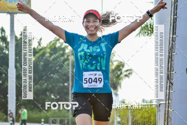 Achetez vos photos de l'vnement2 Corrida Shopping Jaragu sur Fotop