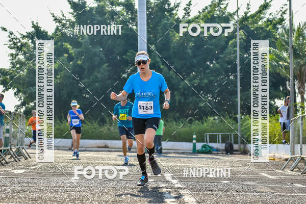 Achetez vos photos de l'vnement2 Corrida Shopping Jaragu sur Fotop