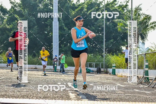 Achetez vos photos de l'vnement2 Corrida Shopping Jaragu sur Fotop
