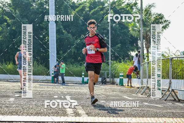 Achetez vos photos de l'vnement2 Corrida Shopping Jaragu sur Fotop