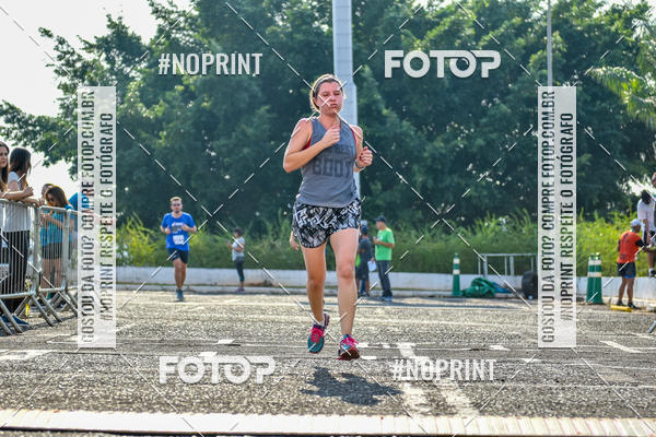 Achetez vos photos de l'vnement2 Corrida Shopping Jaragu sur Fotop