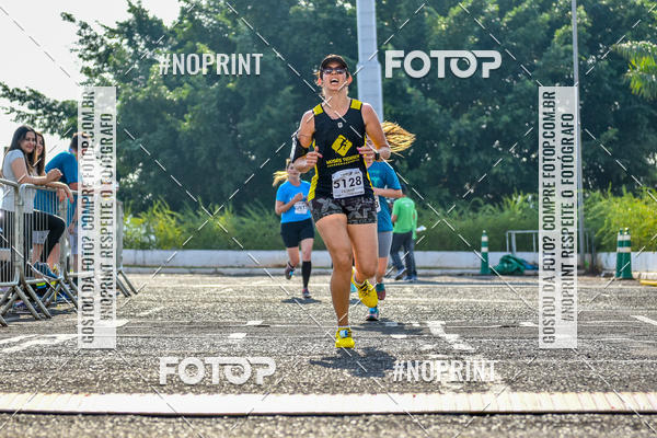 Achetez vos photos de l'vnement2 Corrida Shopping Jaragu sur Fotop