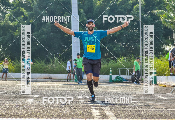 Achetez vos photos de l'vnement2 Corrida Shopping Jaragu sur Fotop