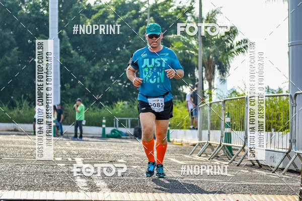 Achetez vos photos de l'vnement2 Corrida Shopping Jaragu sur Fotop