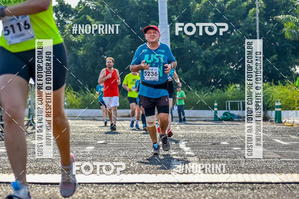 Achetez vos photos de l'vnement2 Corrida Shopping Jaragu sur Fotop