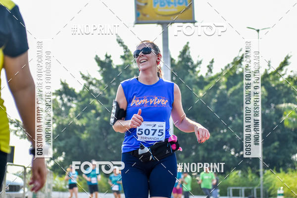 Achetez vos photos de l'vnement2 Corrida Shopping Jaragu sur Fotop