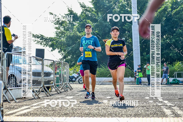 Achetez vos photos de l'vnement2 Corrida Shopping Jaragu sur Fotop
