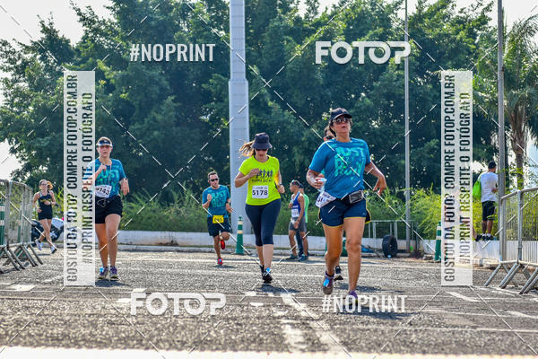 Achetez vos photos de l'vnement2 Corrida Shopping Jaragu sur Fotop
