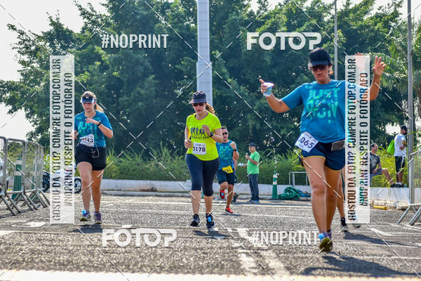 Achetez vos photos de l'vnement2 Corrida Shopping Jaragu sur Fotop