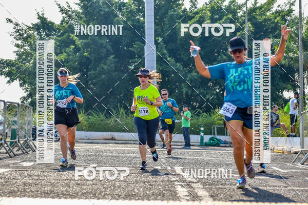 Achetez vos photos de l'vnement2 Corrida Shopping Jaragu sur Fotop