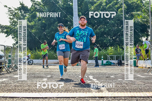 Achetez vos photos de l'vnement2 Corrida Shopping Jaragu sur Fotop