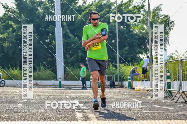 Achetez vos photos de l'vnement2 Corrida Shopping Jaragu sur Fotop