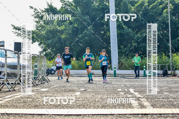 Achetez vos photos de l'vnement2 Corrida Shopping Jaragu sur Fotop