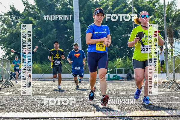 Achetez vos photos de l'vnement2 Corrida Shopping Jaragu sur Fotop