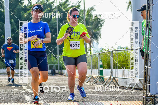 Achetez vos photos de l'vnement2 Corrida Shopping Jaragu sur Fotop