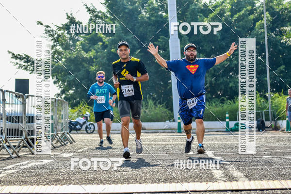 Achetez vos photos de l'vnement2 Corrida Shopping Jaragu sur Fotop
