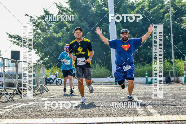 Achetez vos photos de l'vnement2 Corrida Shopping Jaragu sur Fotop