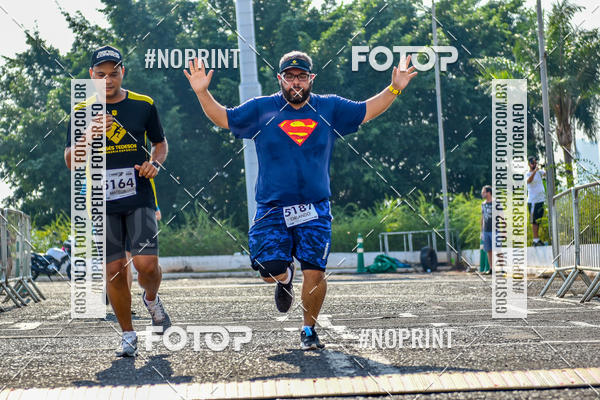 Achetez vos photos de l'vnement2 Corrida Shopping Jaragu sur Fotop
