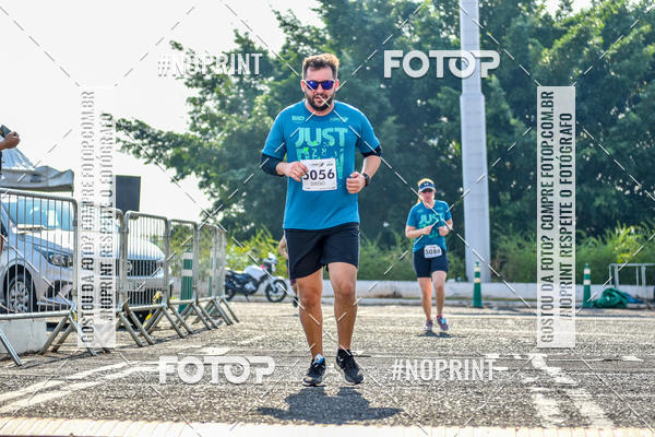 Achetez vos photos de l'vnement2 Corrida Shopping Jaragu sur Fotop