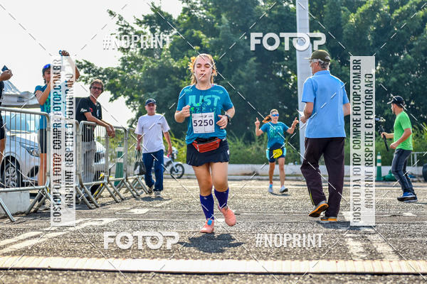 Achetez vos photos de l'vnement2 Corrida Shopping Jaragu sur Fotop