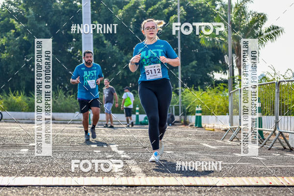 Achetez vos photos de l'vnement2 Corrida Shopping Jaragu sur Fotop