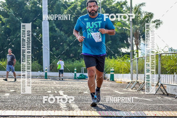 Achetez vos photos de l'vnement2 Corrida Shopping Jaragu sur Fotop