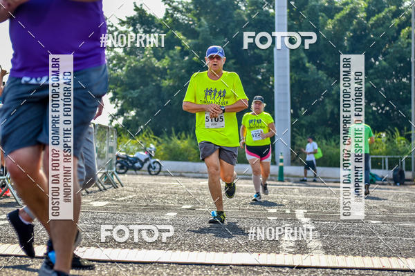 Achetez vos photos de l'vnement2 Corrida Shopping Jaragu sur Fotop