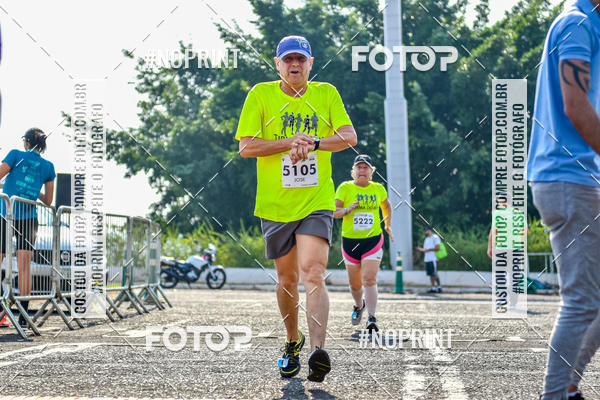 Achetez vos photos de l'vnement2 Corrida Shopping Jaragu sur Fotop
