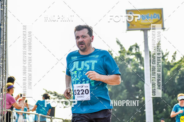 Achetez vos photos de l'vnement2 Corrida Shopping Jaragu sur Fotop