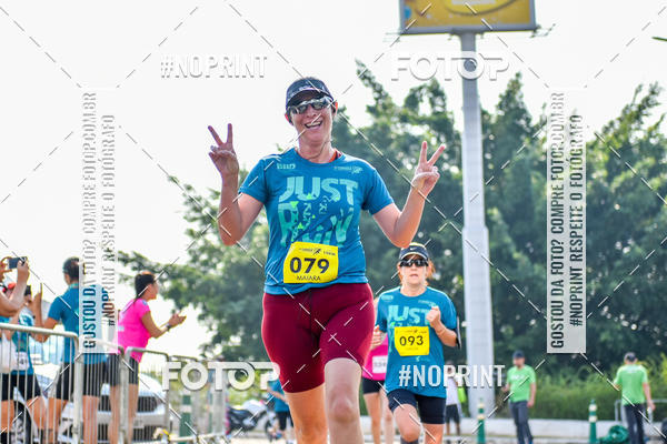 Achetez vos photos de l'vnement2 Corrida Shopping Jaragu sur Fotop