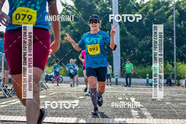 Achetez vos photos de l'vnement2 Corrida Shopping Jaragu sur Fotop