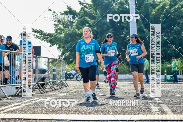 Achetez vos photos de l'vnement2 Corrida Shopping Jaragu sur Fotop