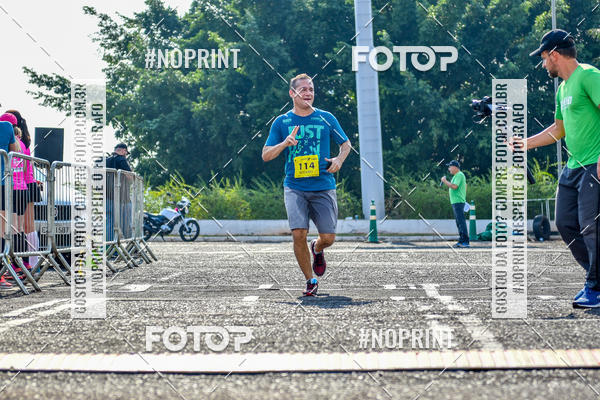 Achetez vos photos de l'vnement2 Corrida Shopping Jaragu sur Fotop