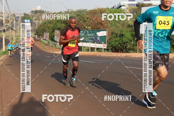 Achetez vos photos de l'vnement2 Corrida Shopping Jaragu sur Fotop