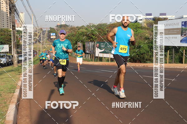 Achetez vos photos de l'vnement2 Corrida Shopping Jaragu sur Fotop