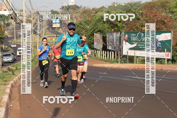 Achetez vos photos de l'vnement2 Corrida Shopping Jaragu sur Fotop