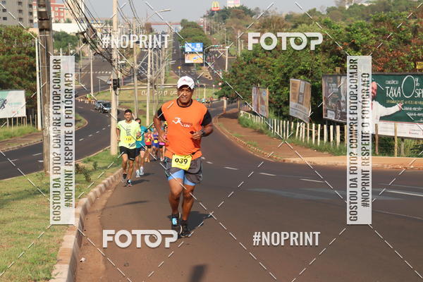 Achetez vos photos de l'vnement2 Corrida Shopping Jaragu sur Fotop