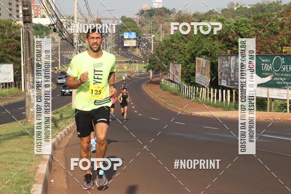 Achetez vos photos de l'vnement2 Corrida Shopping Jaragu sur Fotop