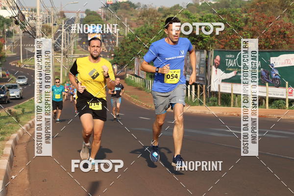 Achetez vos photos de l'vnement2 Corrida Shopping Jaragu sur Fotop