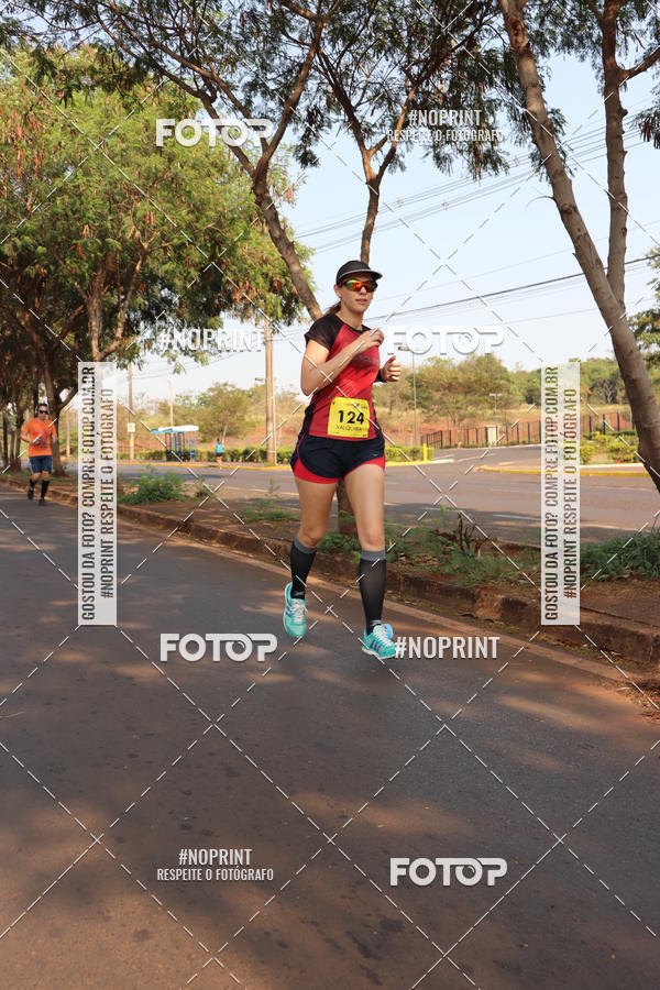 Achetez vos photos de l'vnement2 Corrida Shopping Jaragu sur Fotop